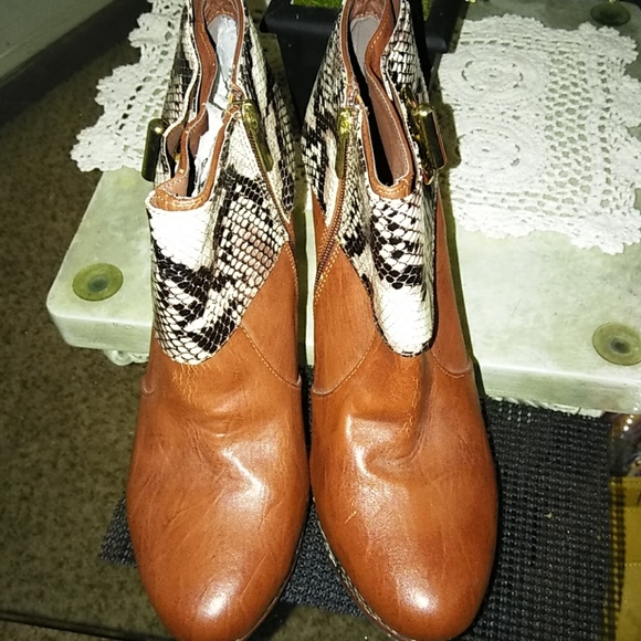 ANNE MICHELLE HEELS - Picture 3 of 4